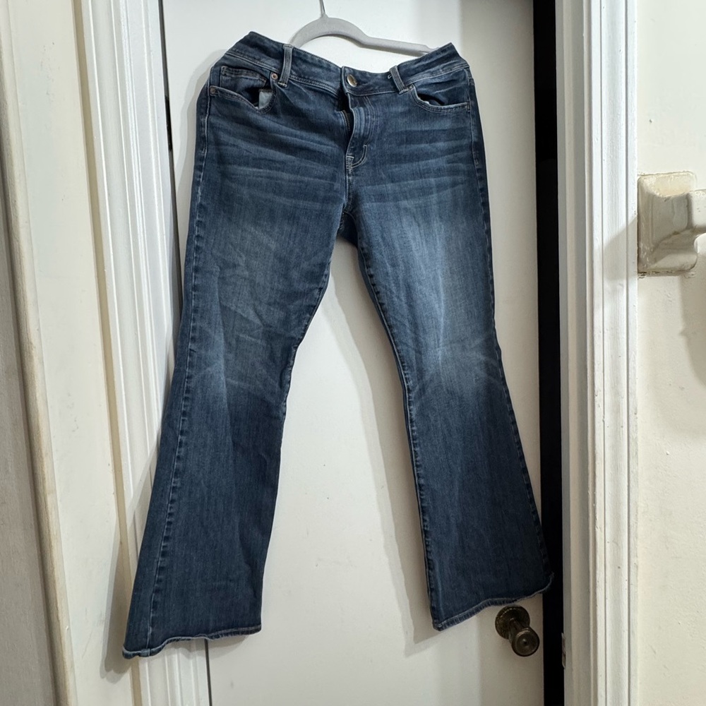 Like new 14short kick boot non distressed blue jeans